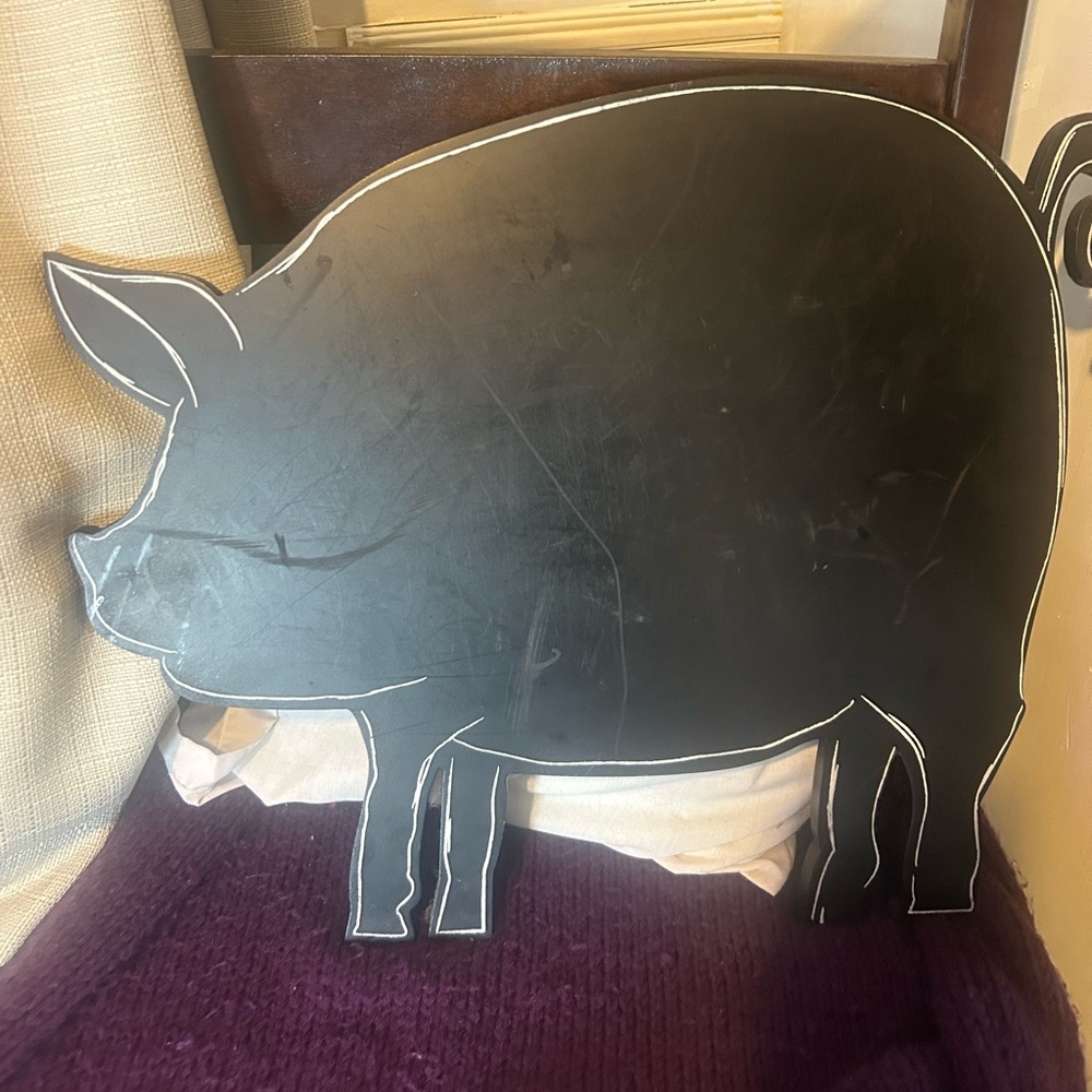 Donated AAAS FETCO GONALES CHALK BOARD PIG SIGN vegan restaurant menu farm